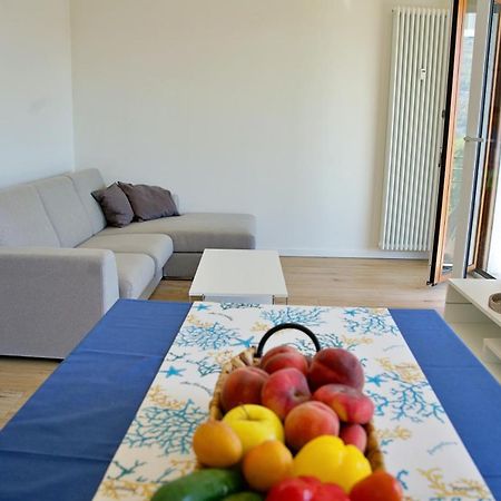The Blue - Lake / City View Modern Apt Near Villa Olmo 科莫 外观 照片