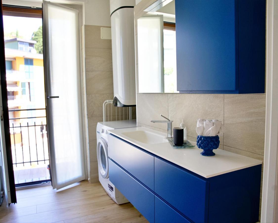 The Blue - Lake / City View Modern Apt Near Villa Olmo 科莫 外观 照片